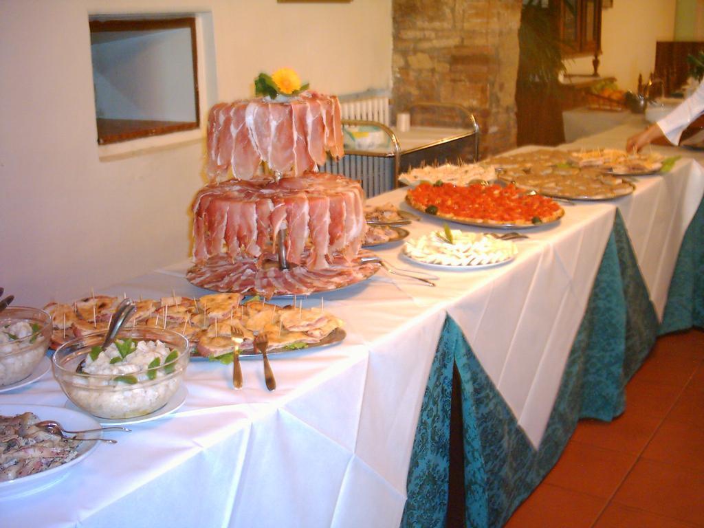 Hotel Il Malandrone Rosignano Marittimo Esterno foto